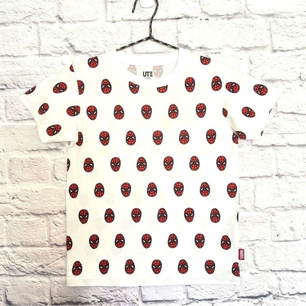 UNIQLO KIDS MARVEL SPIDER-MAN SPIDERVERSE T-SHIRT SIZE 7-8